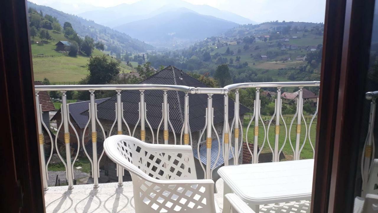 Apartment Little Village Плав Экстерьер фото